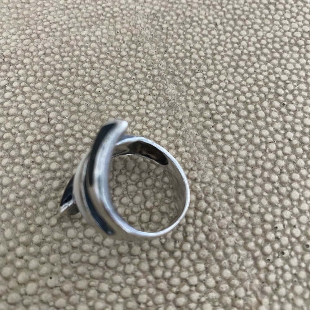 Ring - Picture 2 of 2